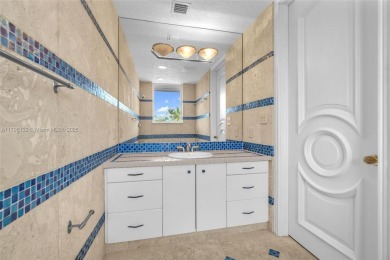 Welcome to 1925 Harbourview Drive, 100' on the Intracoastal