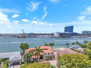 Welcome to 1925 Harbourview Drive, 100' on the Intracoastal