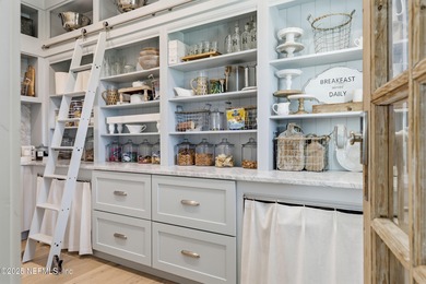 Inspired by the whitewashed architecture of Alys Beach and the