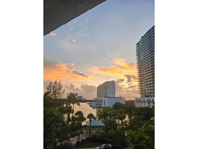 Experience Coastal Luxury at Its Finest
Dream apartment located