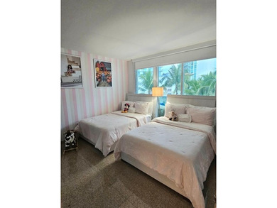 Experience Coastal Luxury at Its Finest
Dream apartment located