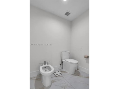 Lake tower #202 is a beautifully upgraded 3 bedrooms, 3