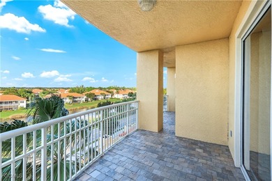 Just Add Love! This end-unit Davenport model at 6021 Silver King