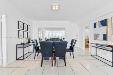 Building with direct beach access. Beautiful and spacious