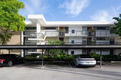 MAGNIFICENT WIDE RIVER VIEWS! Gaze at million dollar sunsets