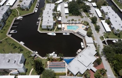 MAGNIFICENT WIDE RIVER VIEWS! Gaze at million dollar sunsets