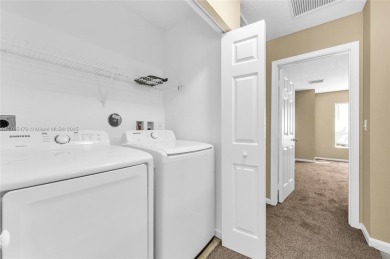 Absolutely beautiful house 3 bedrooms 2.5 bathrooms, 1 car