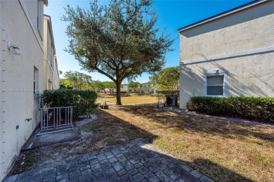 Absolutely beautiful house 3 bedrooms 2.5 bathrooms, 1 car