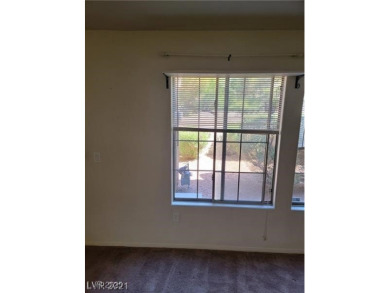 Welcome HOME to the GATED community of Parkway Villas!! This