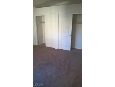 Welcome HOME to the GATED community of Parkway Villas!! This