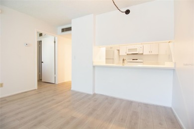 One or more photo(s) has been virtually staged. Welcome to this