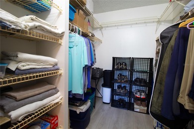 One or more photo(s) has been virtually staged. Welcome to this