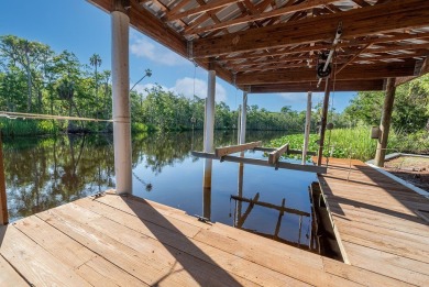 Welcome to your peaceful waterfront retreat in Suwannee