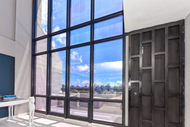 Location location!Beautiful remodeled  2 story penthouse with