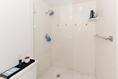 Location location!Beautiful remodeled  2 story penthouse with