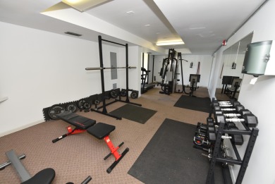 Location location!Beautiful remodeled  2 story penthouse with