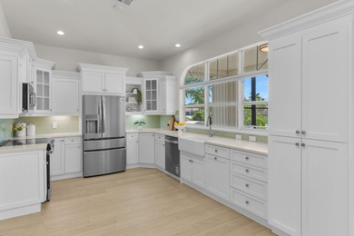 Stunning Waterfront Retreat - Fully Renovated Bayview Water