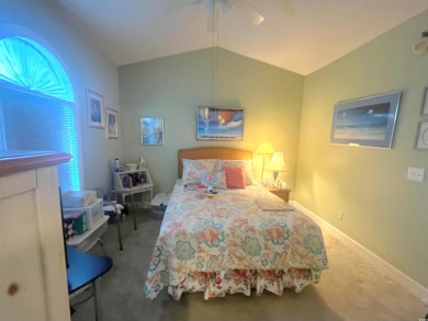 Top-Floor Corner Unit -- One Bedroom Retreat in Magnolia Place!