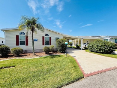 MOTIVATED SELLER, BRING YOUR OFFER ON THIS EXQUISITE LAKEFRONT