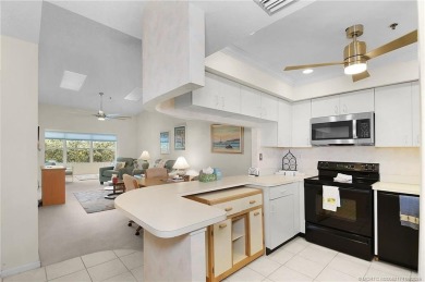 Beautiful 2 Bed/2 Bath, 4th floor (in elevator building) Condo