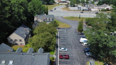 1 Mound Court presents a rare opportunity to acquire a