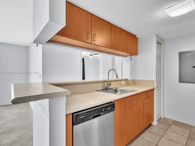 Bright and modern 2-bedroom, 2-bath condo in the heart of