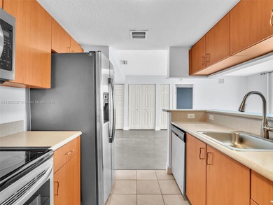 Bright and modern 2-bedroom, 2-bath condo in the heart of