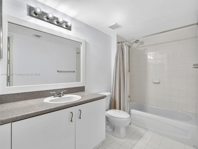 Bright and modern 2-bedroom, 2-bath condo in the heart of