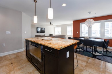 BEACH BLOCK UPSCALE CONDO WITH OCEAN VIEWS & ROOF TOP POOL! The