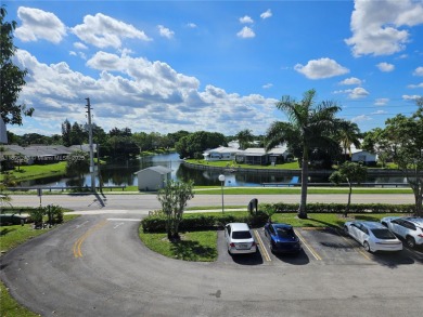 Spectacular 3rd floor unit, diamond design tile flooring in