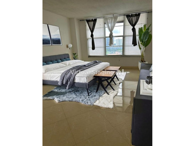 Come see the amazing Hollywood Hallmark! This is a double pent