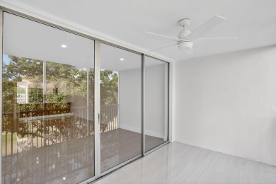 Looks like this unit is a page out of Architectural Digest!