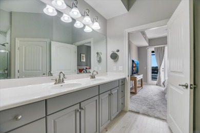 Experience the exceptional Horseshoe Bay lifestyle with minimal