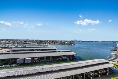 Experience the exceptional Horseshoe Bay lifestyle with minimal