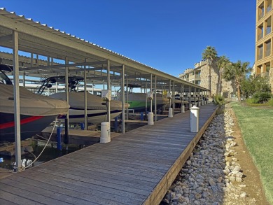 Experience the exceptional Horseshoe Bay lifestyle with minimal