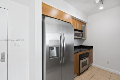 Come see this perfectly positioned 1/1 located where the Miami