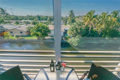 BEAUTIFUL CHARMING FURNISHED 2/2 CONDO IN THE CONVOITED