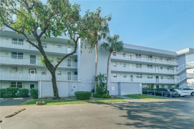 BEAUTIFUL CHARMING FURNISHED 2/2 CONDO IN THE CONVOITED