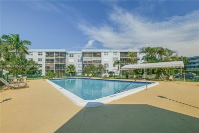 BEAUTIFUL CHARMING FURNISHED 2/2 CONDO IN THE CONVOITED