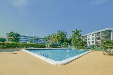 BEAUTIFUL CHARMING FURNISHED 2/2 CONDO IN THE CONVOITED