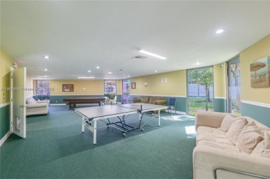 BEAUTIFUL CHARMING FURNISHED 2/2 CONDO IN THE CONVOITED