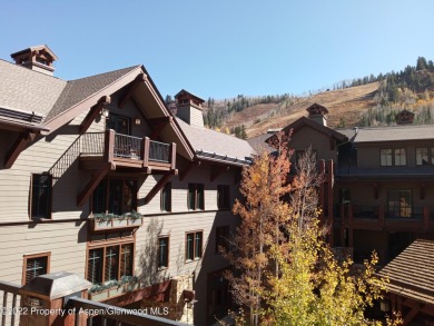 Great price for a top floor two bedroom in the Elk Horn lodge!