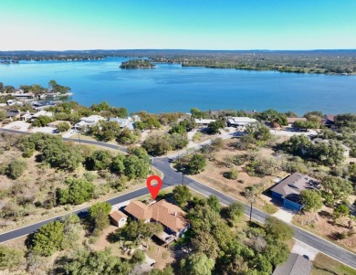 Welcome to your happy holiday home in beautiful Blue Lake! Can