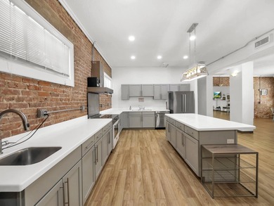 Unlock The Potential Of This Distinctive Cm-2 Zoned Property