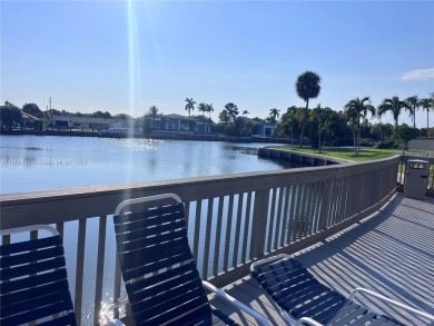 Location, location, location!! In the heart of beautiful