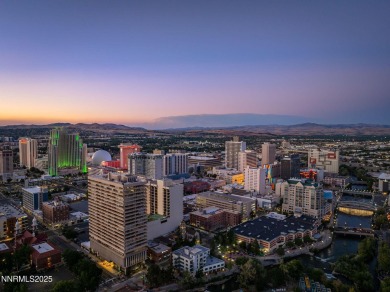 Stunning 2 Bed / 2 Bath High-Rise with Iconic City & River