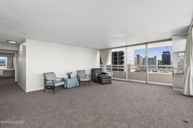 Stunning 2 Bed / 2 Bath High-Rise with Iconic City & River