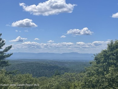 A magical spot 1500' above sea level and offering spectacular 75