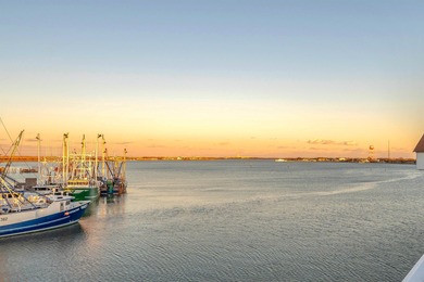 Welcome to an iconic and unrivaled escape at Harbor Point