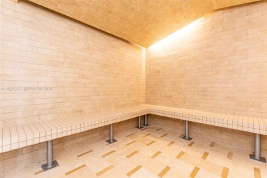 BEAUTIFUL LOFT WITH SPECTACULAR VIEWS OVERLOOKING THE BRICKELL